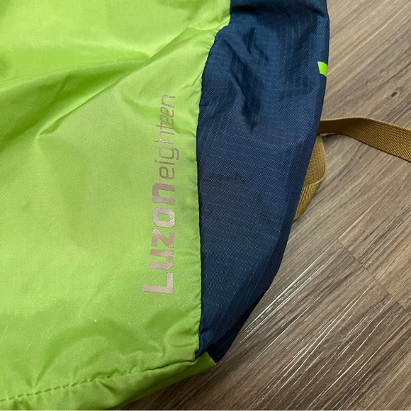 Cotopaxi Lime Green and Navy Backpack - Picture 11 of 12